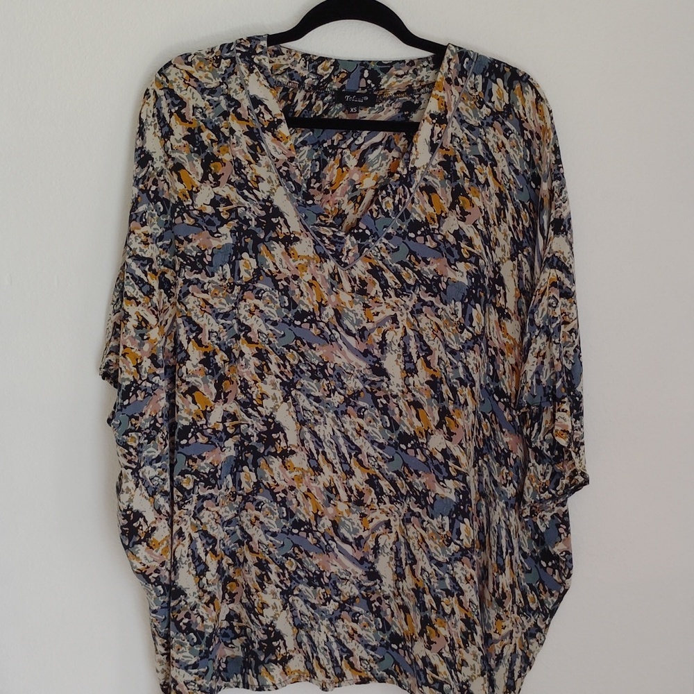 Tolani Womens 100% Silk Kimono Top/Blouse Multicolor Abstract Artsy Size XS